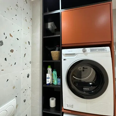 아파트 Cozyapartments 티라나